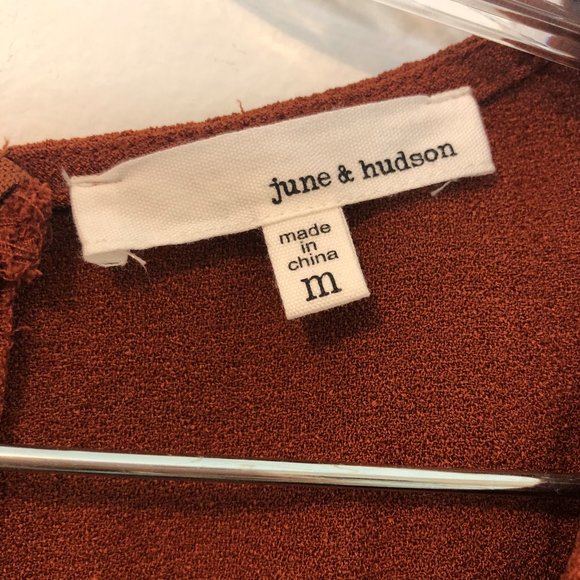 June and Hudson jumpsuit size m great fall… - Picture 3 of 6